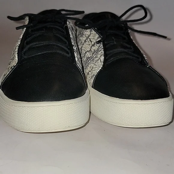 COLE HAAN WOMEN'S GRANSPRO SPECTATOR SNEAKERS - Picture 8 of 15